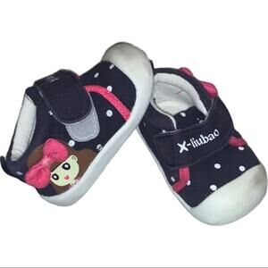Infant strap close shoes girl with bow polka dot 3/4